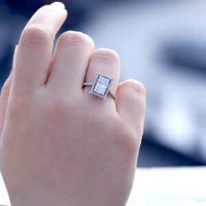 0.80 Ct Modern Tasarım Baget Kare Tektaş Yüzük