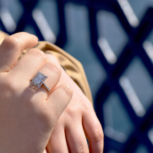 0.80 Ct Modern Tasarım Baget Kare Tektaş Yüzük