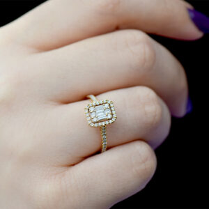0.60 Ct Baget Kare Tektaş Yüzük Rose Gold