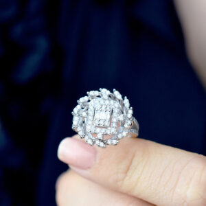 0.80 Ct Baget Pırlanta Modern Tasarım Yüzük