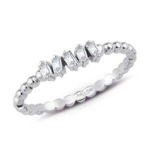 0.13 Ct. Modern Tasarım Baget Pırlanta Yüzük
