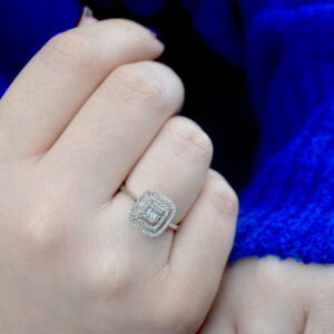 0.25 Ct. Modern Tasarım Çift Sıra Baget Pırlanta Yüzük