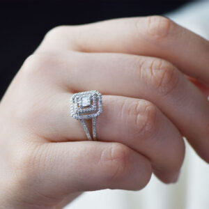 0.60 Ct. Modern Tasarım Çift Kollu Baget Yüzük