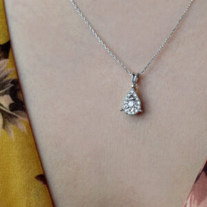 0.23 Ct.Damla Model Pırlanta Trend Kolye