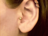 Taşlı Üçgen Model Tragus Küpe